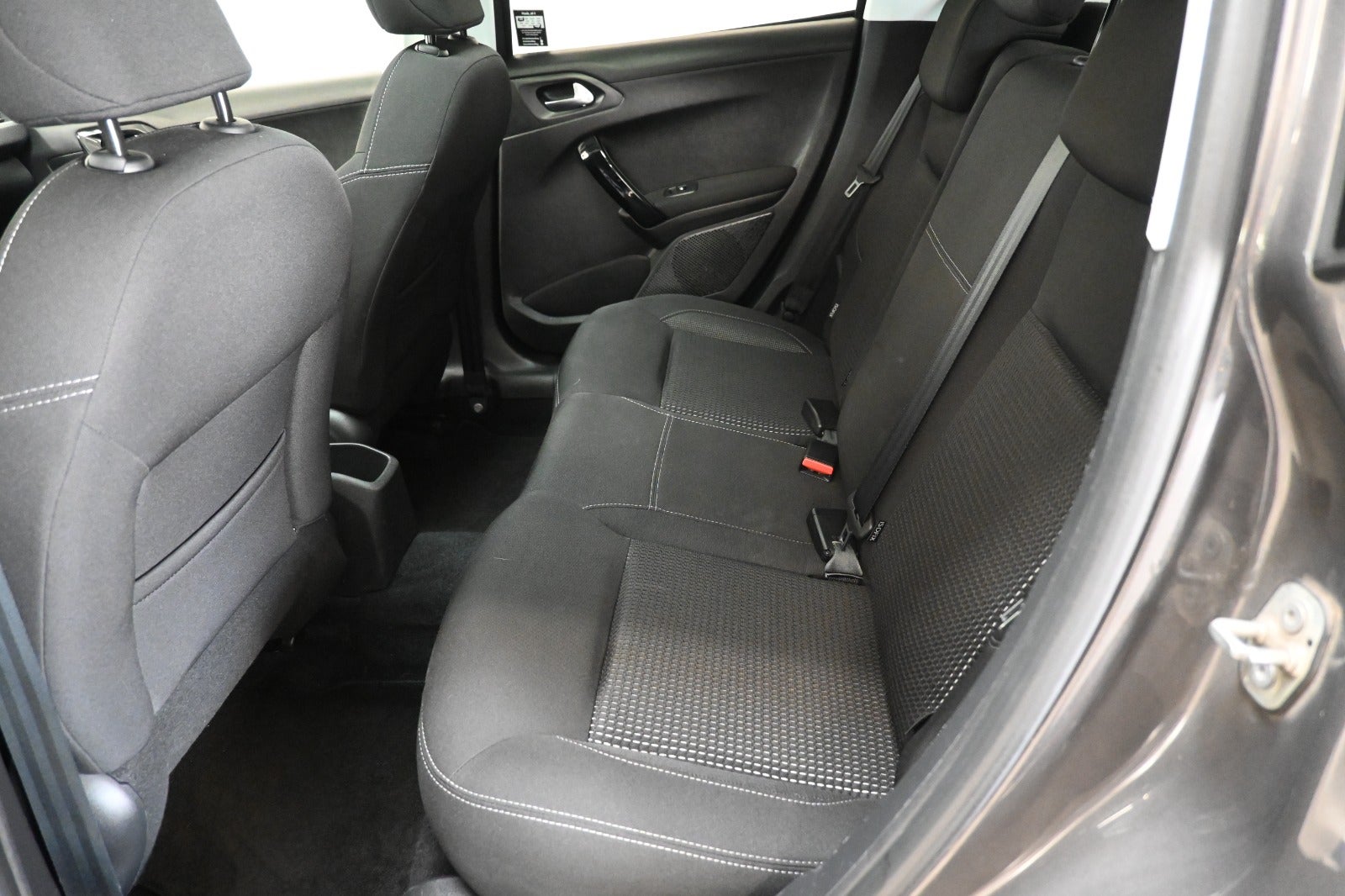 Peugeot 208 BlueHDi 100 Prestige
