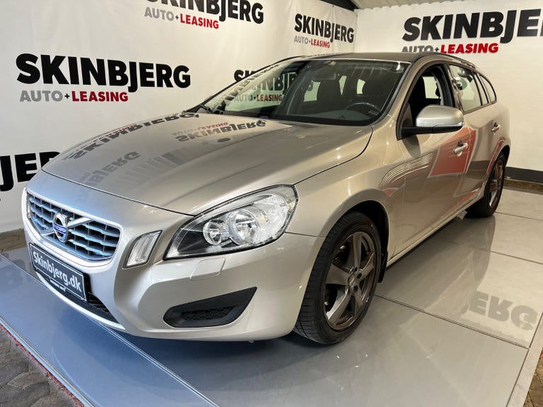 Volvo V60 T4 180 Kinetic aut.