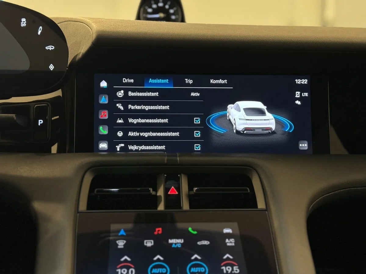 Porsche – Taycan 4S