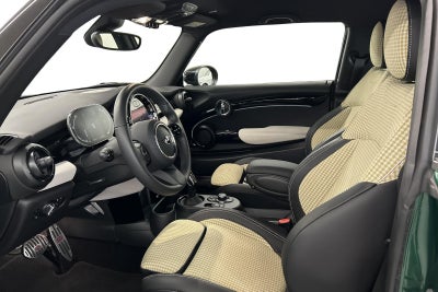 MINI Cooper SE Essential - 4