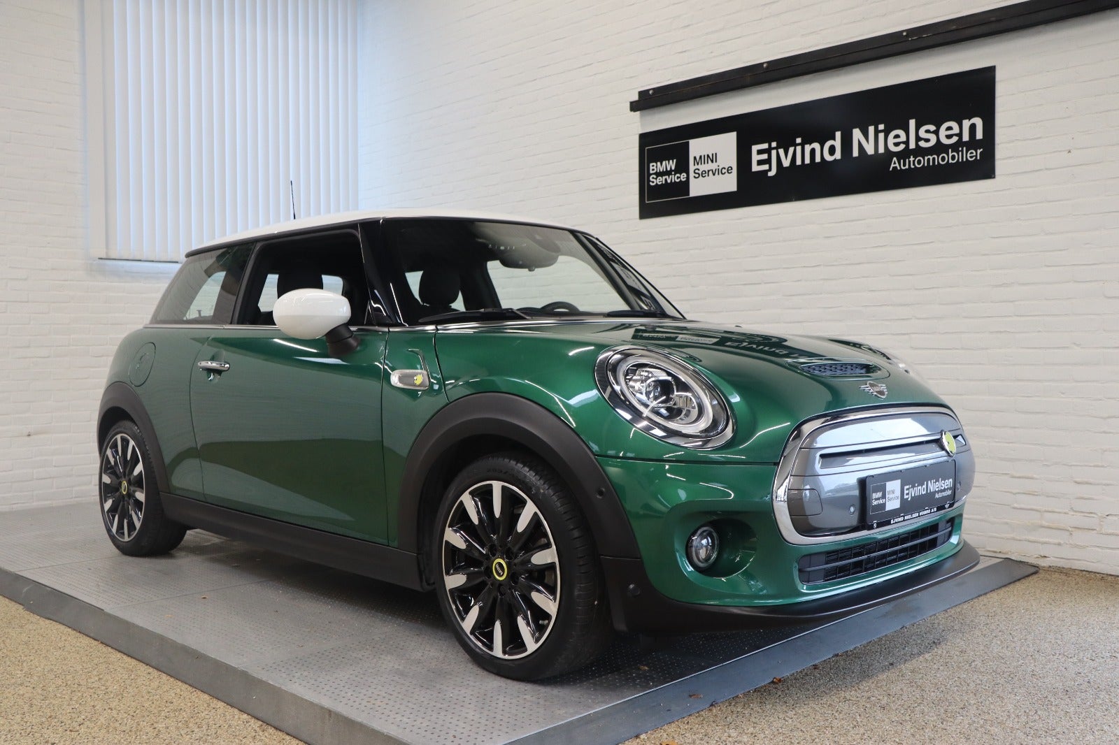 MINI Cooper SE Yours Trim