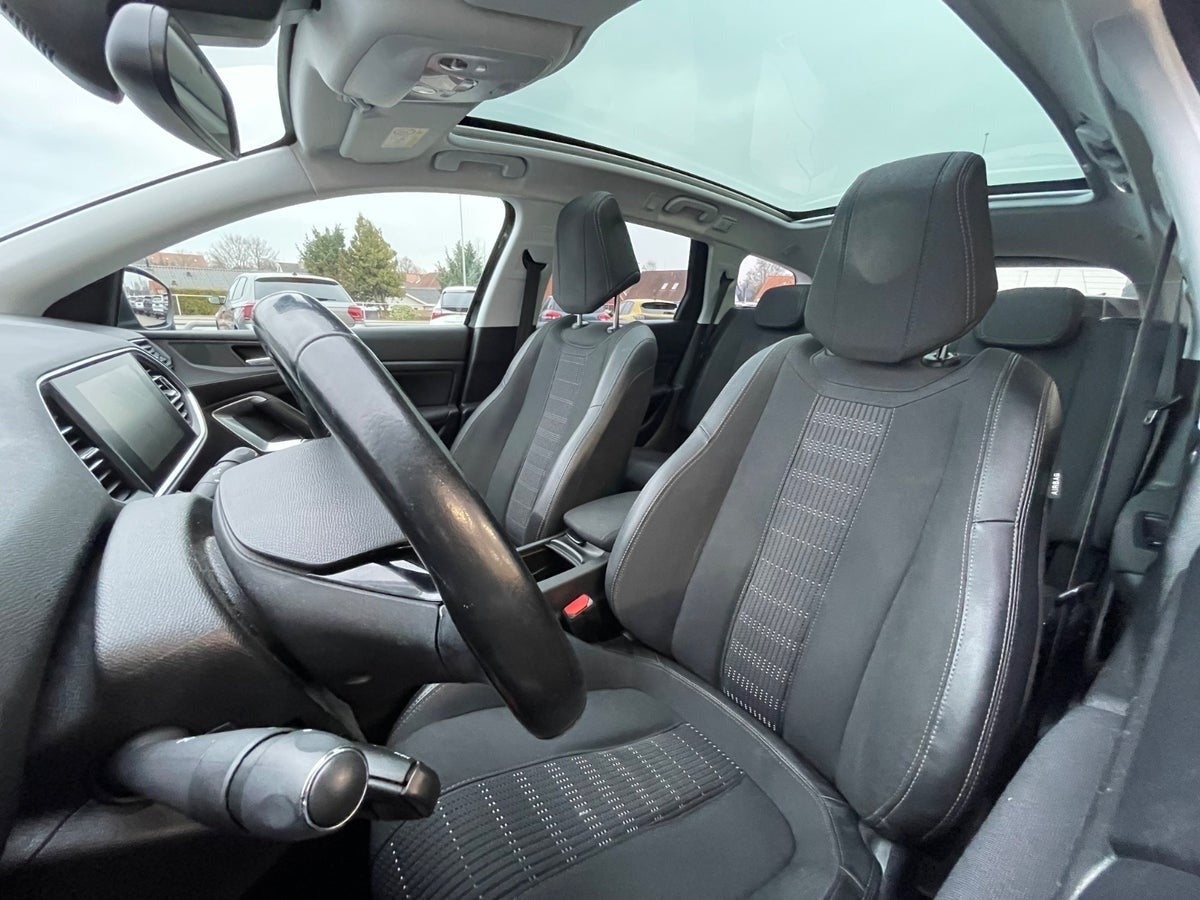 Billede af Peugeot 308 1,6 BlueHDi 120 Allure Sky SW