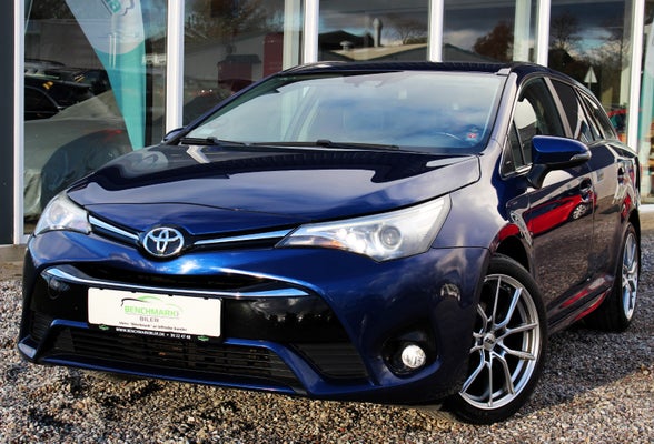 Toyota Avensis VVT-i T2 Touring Sports