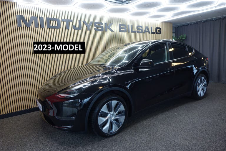 Tesla Model Y Long Range AWD
