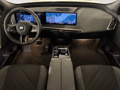 BMW iX xDrive45 M-Sport