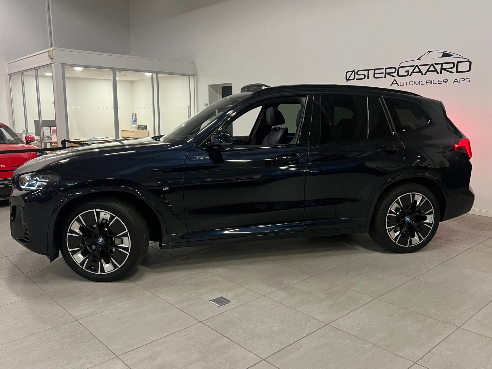 BMW iX3 2023