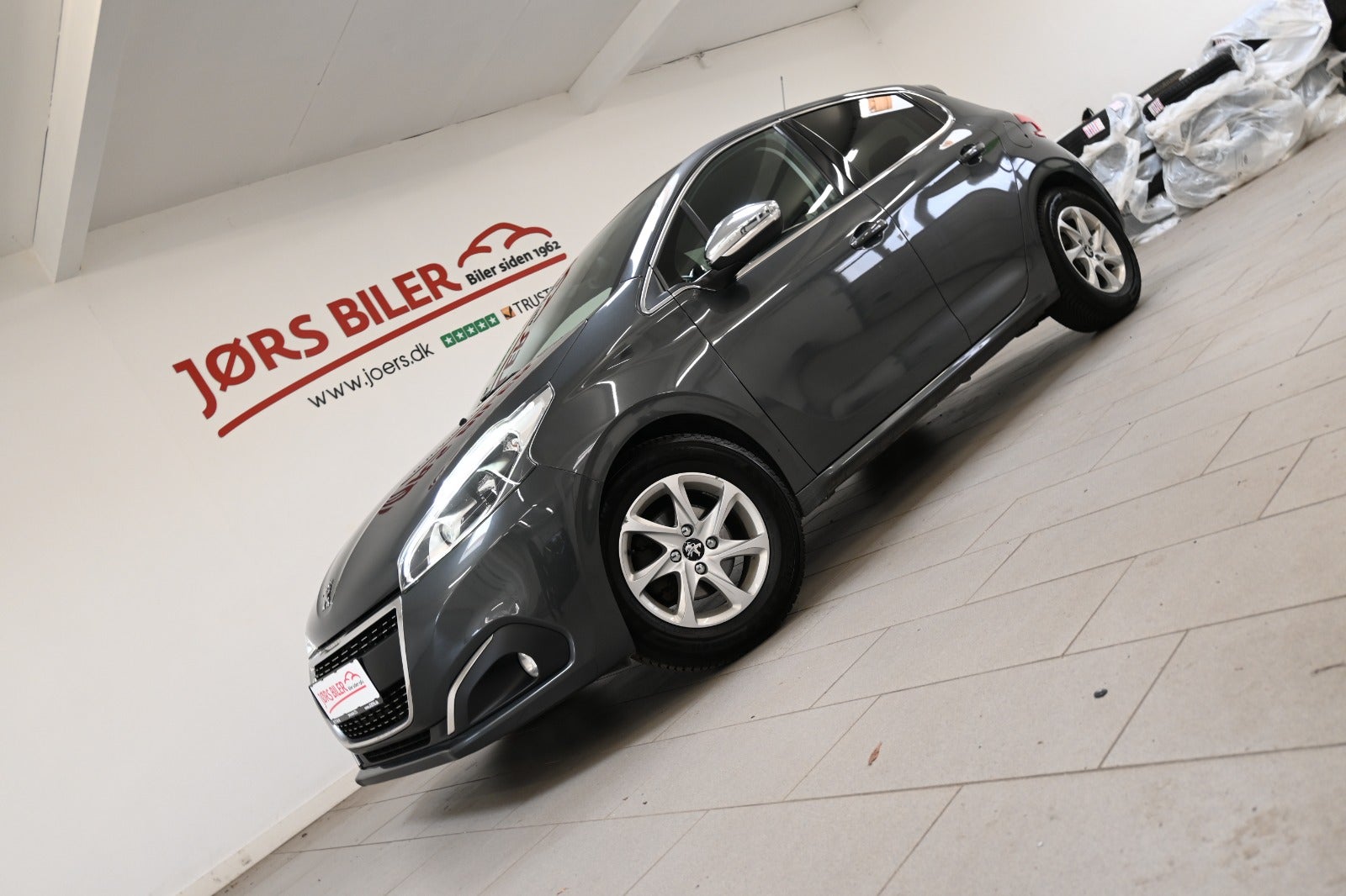 Peugeot 208 BlueHDi 100 Desire