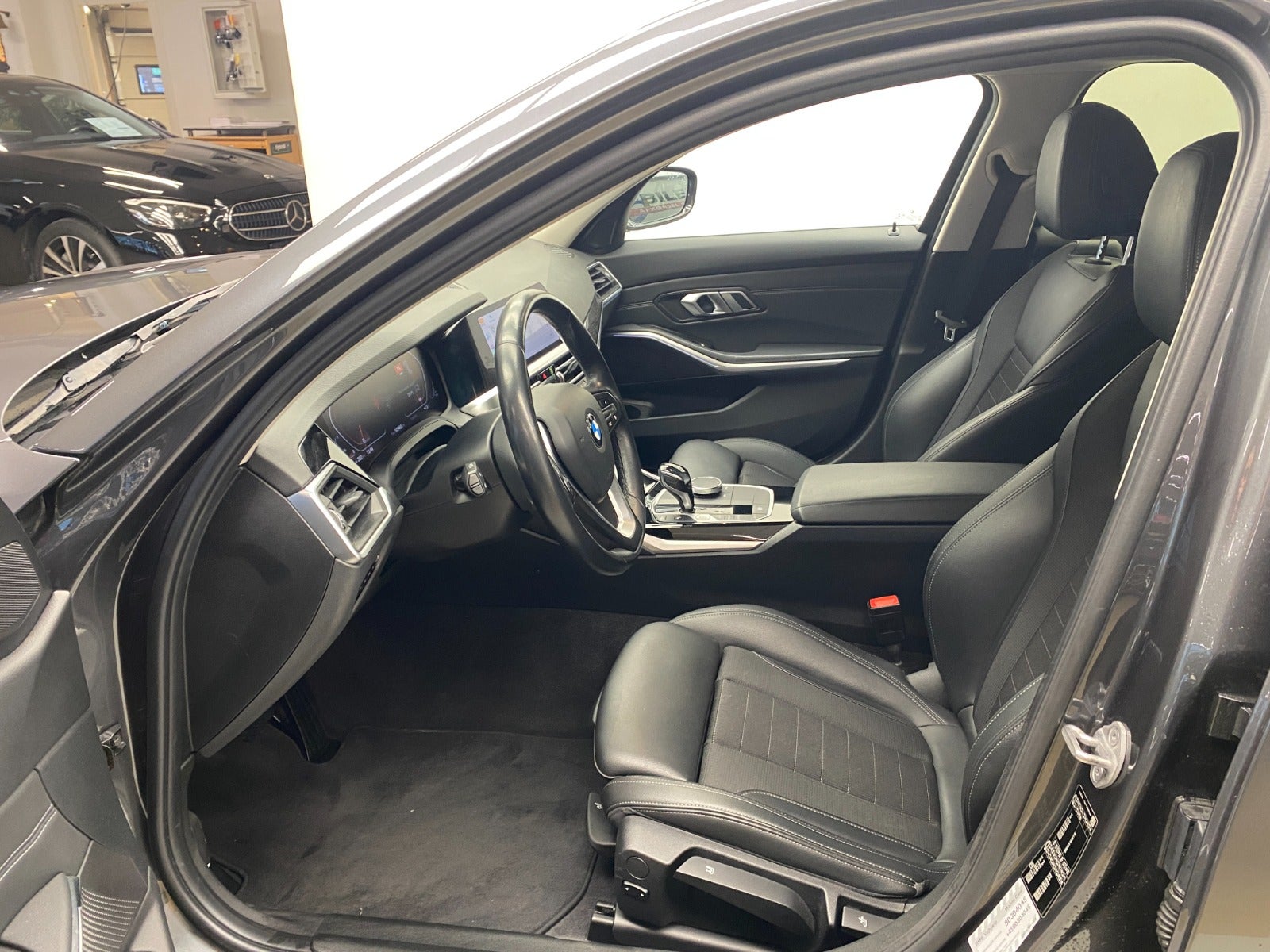 Billede af BMW 320d 2,0 Touring Sport Line aut.