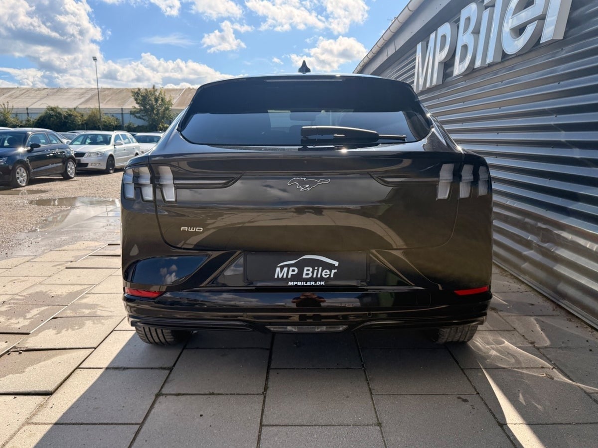 Billede af Ford Mustang Mach-E 73 Premium Standard Range AWD