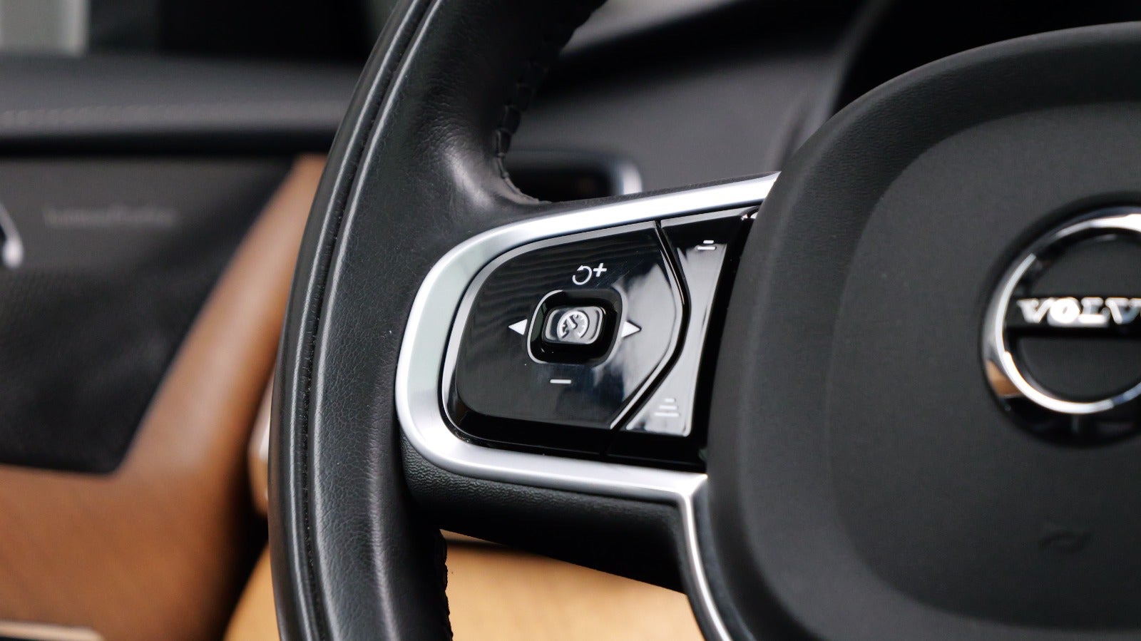 Volvo XC90 T8 ReCharge Inscription aut. AWD 7prs
