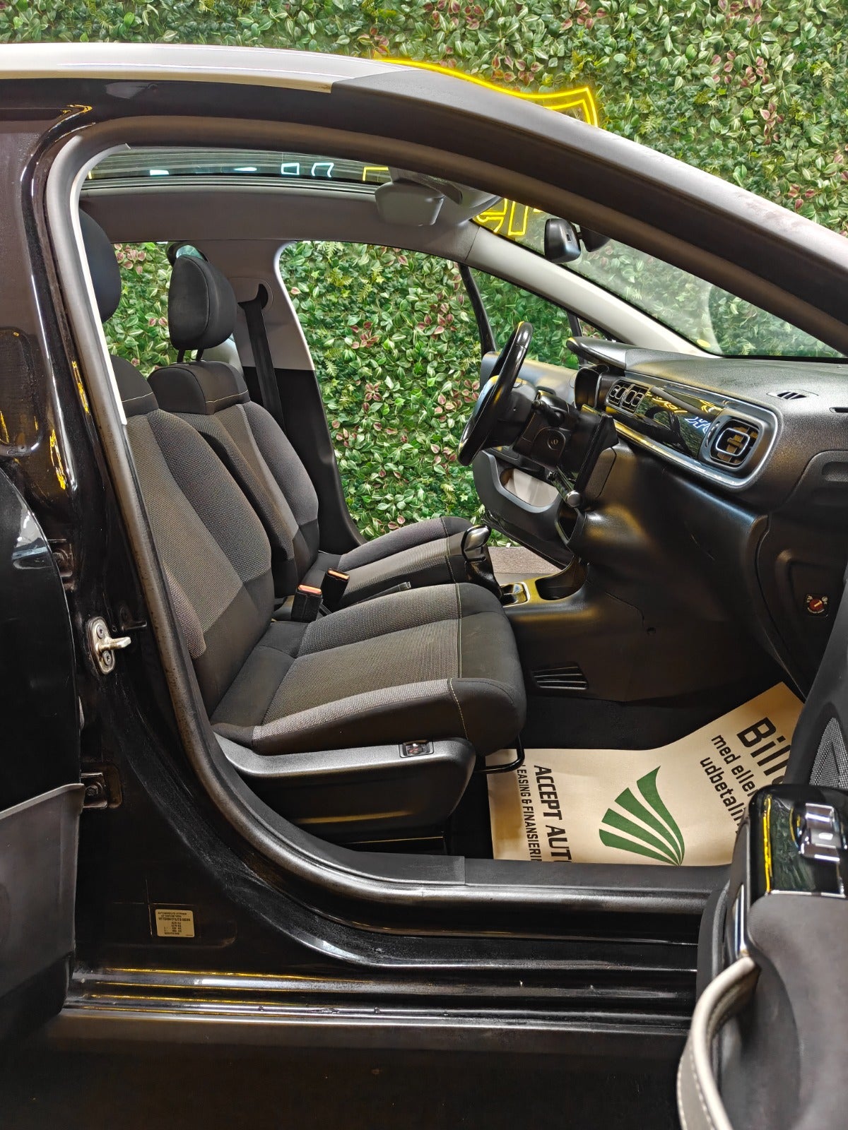 Billede af Citroën C3 Aircross 1,6 BlueHDi 100 BlackLine