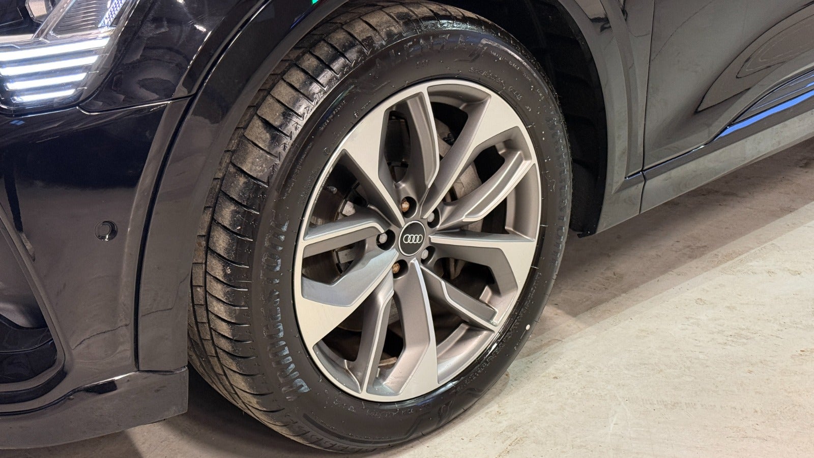 Billede af Audi e-tron 55 S-line quattro