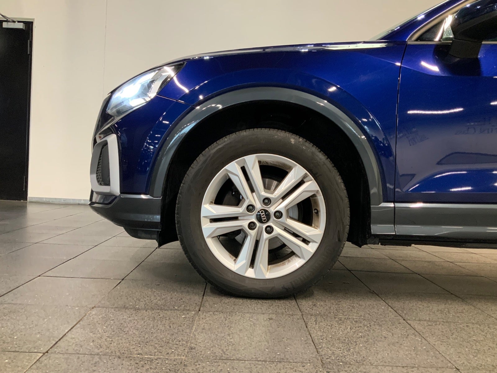 Audi Q2 (3/8)