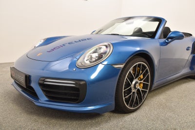 Porsche 911 Turbo S Cabriolet PDK