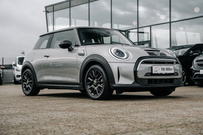 MINI Cooper SE Essential