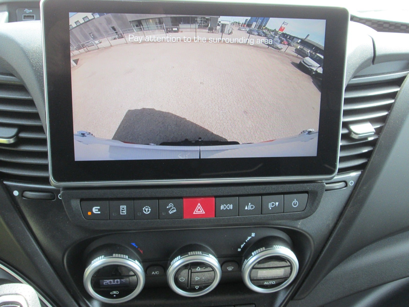 Billede af Iveco Daily 3,0 35S18 12m³ Van AG8