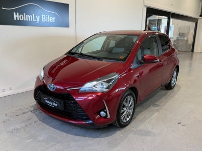 Toyota Yaris Hybrid H2 Exclusive e-CVT Van