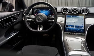 Mercedes C300 e AMG Line stc. aut.