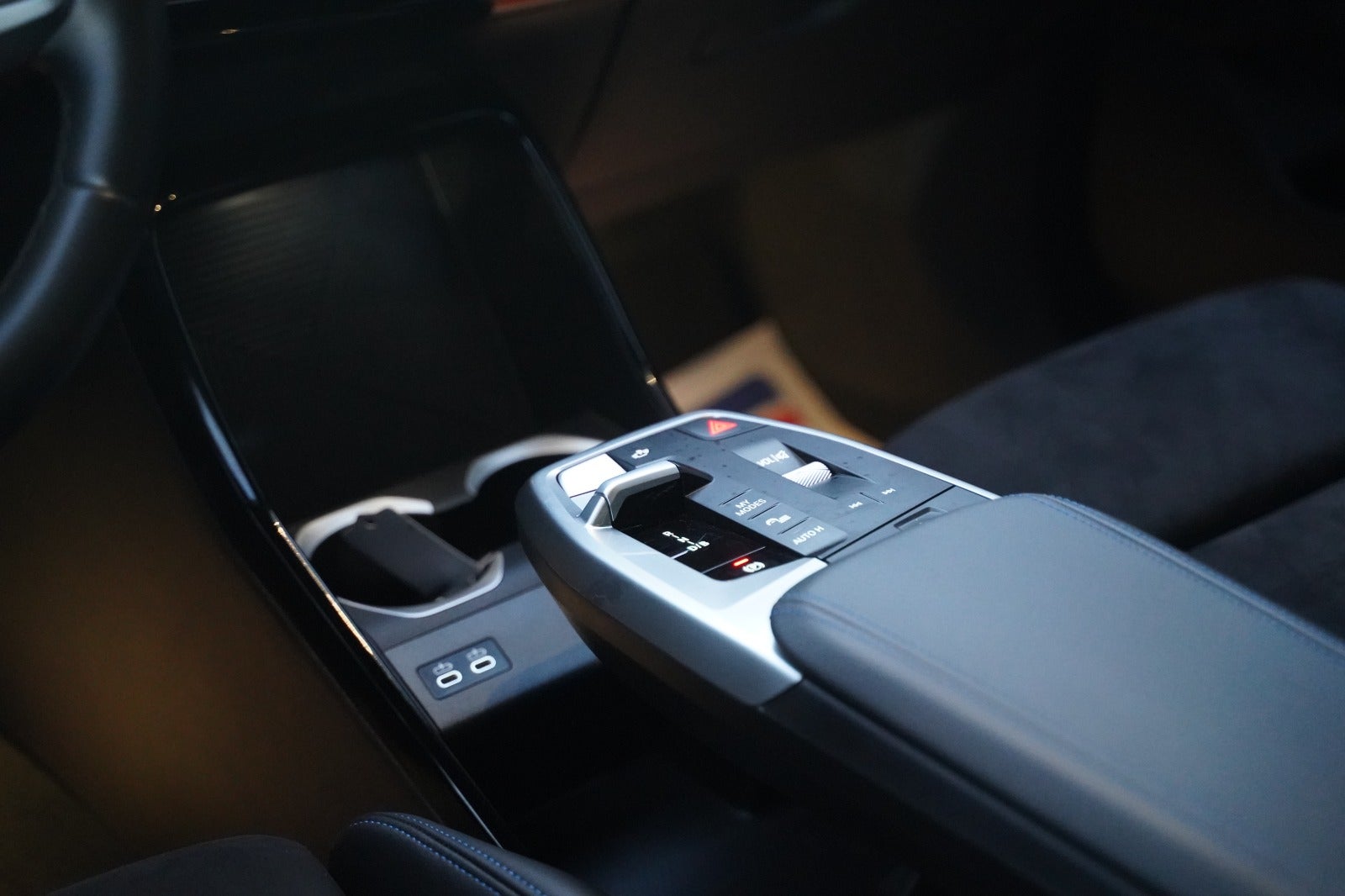 Billede af BMW iX2  eDrive20 M-Sport