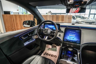 Mercedes EQE350+ SUV