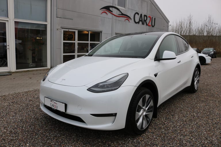 Tesla Model Y Long Range AWD