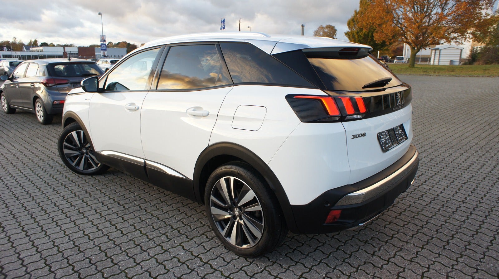Peugeot 3008 Hybrid Allure LTD EAT8