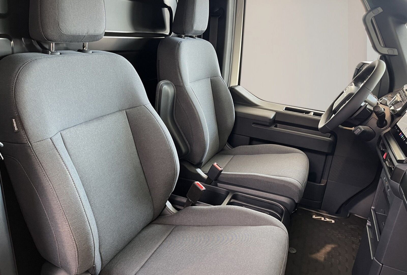Kia PV5 Cargo L2H1 Long Range Work Pro