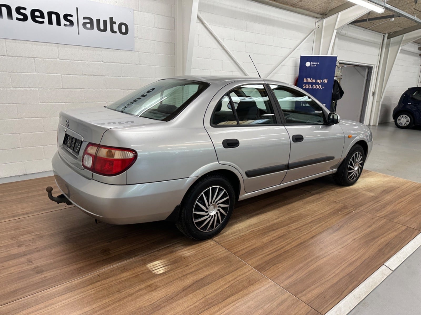 Nissan Almera 2003