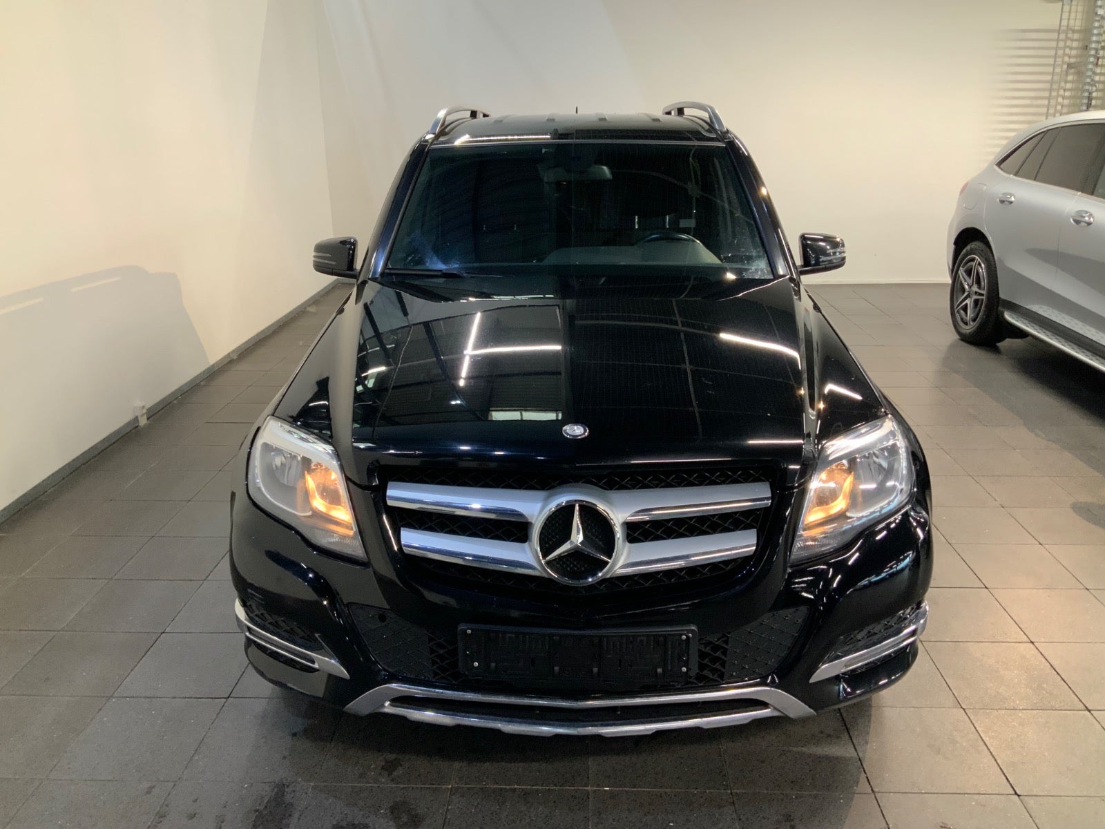 Mercedes-Benz GLK 220 (2/8)