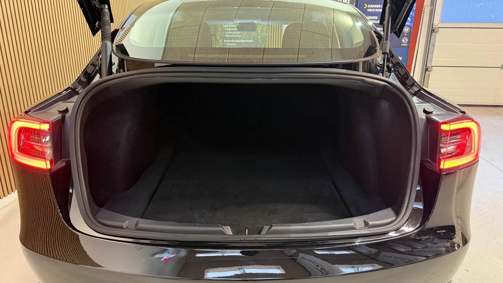 Billede af Tesla Model 3 Standard Range+ RWD