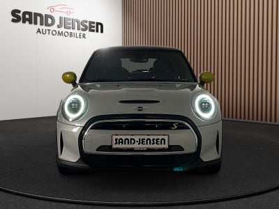 MINI Cooper SE Experience