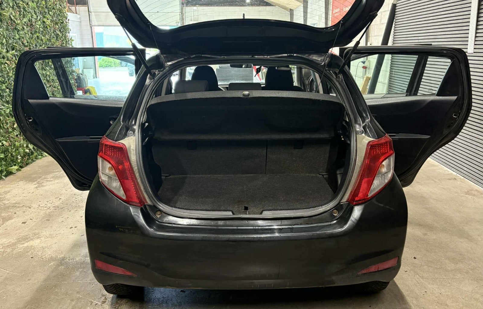 Billede af Toyota Yaris 1,3 VVT-i T1