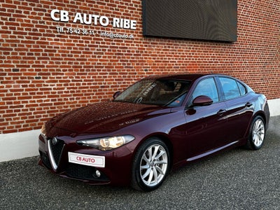 Alfa Romeo Giulia 2,0 T 200 Super aut. 4d