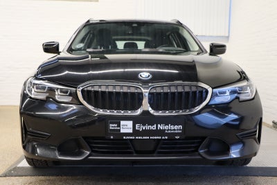 BMW 330e Touring Sport Line aut.