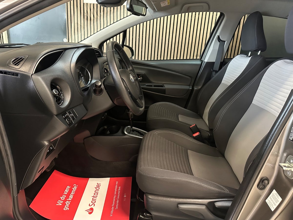 Toyota Yaris Hybrid H2 e-CVT