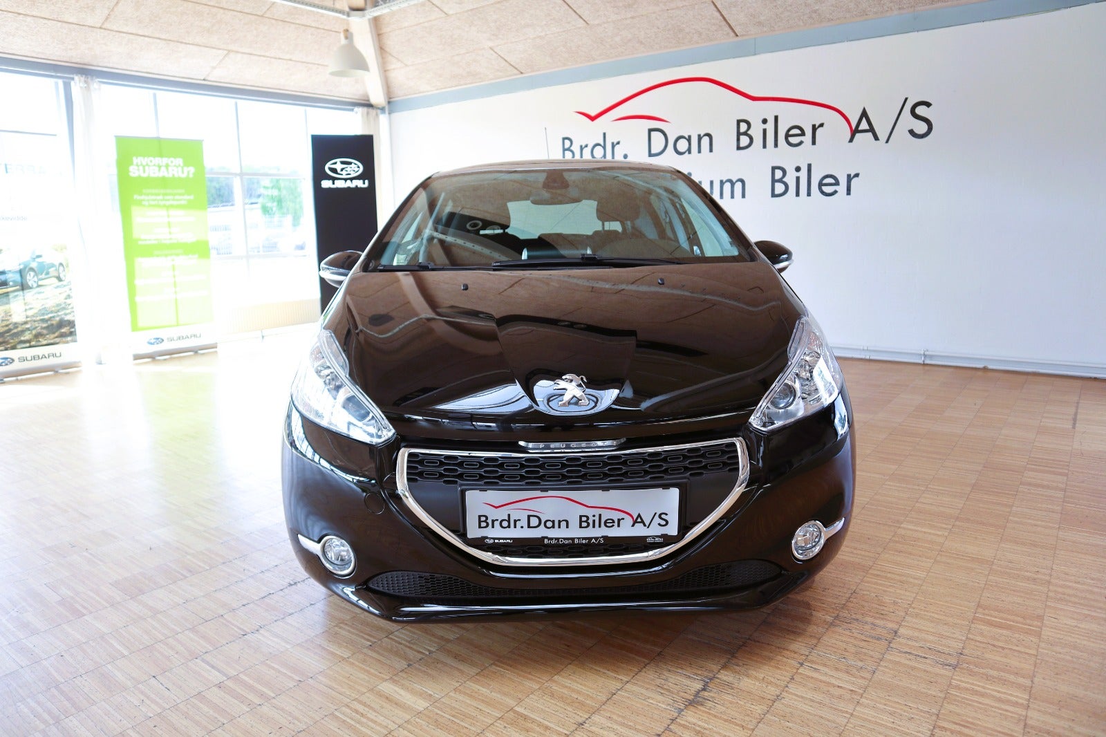 Billede af Peugeot 208 1,2 VTi Allure Sky