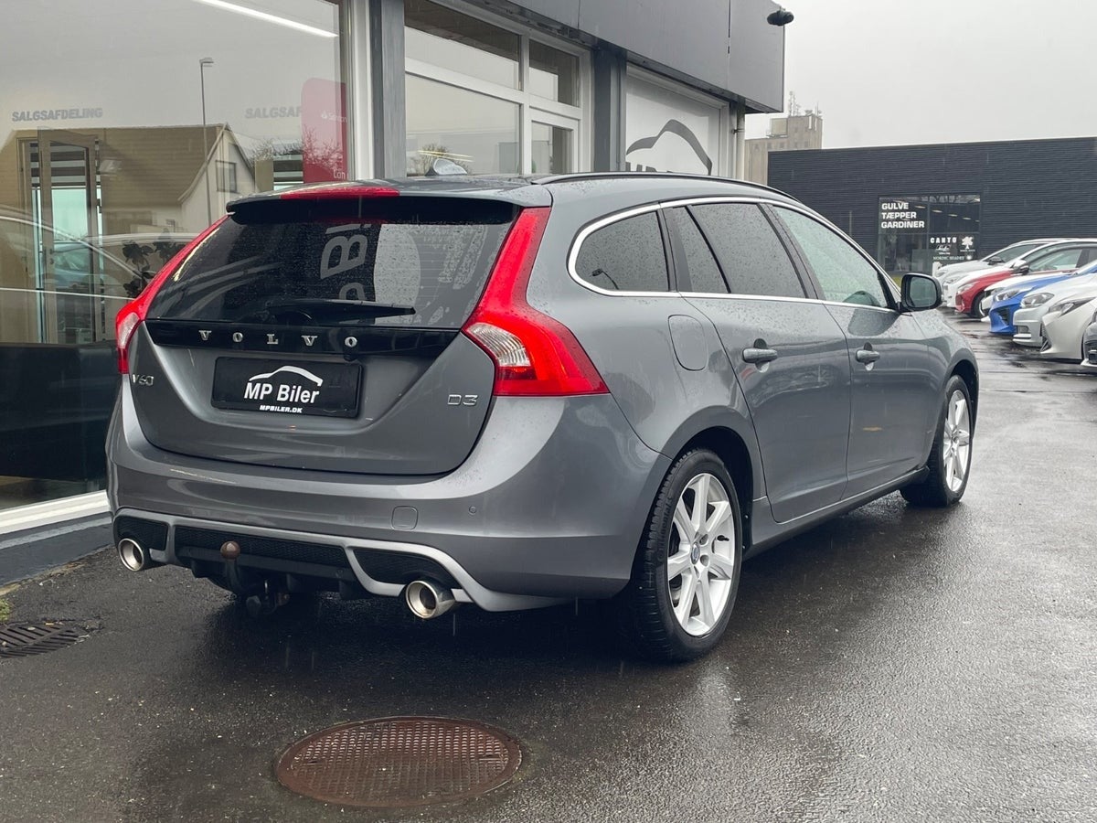Billede af Volvo V60 2,0 D3 150 Momentum aut. Van