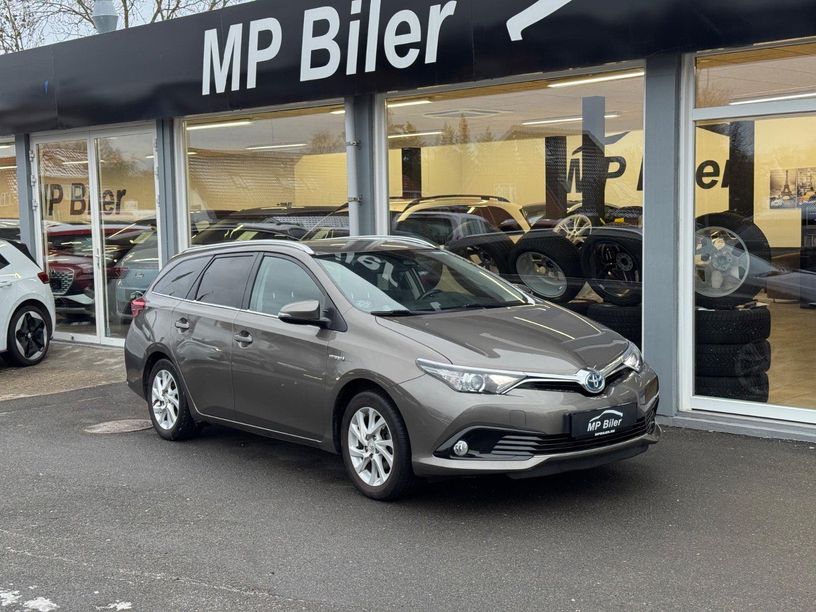 Billede af Toyota Auris 1,8 Hybrid H2 Comfort Touring Sports CVT
