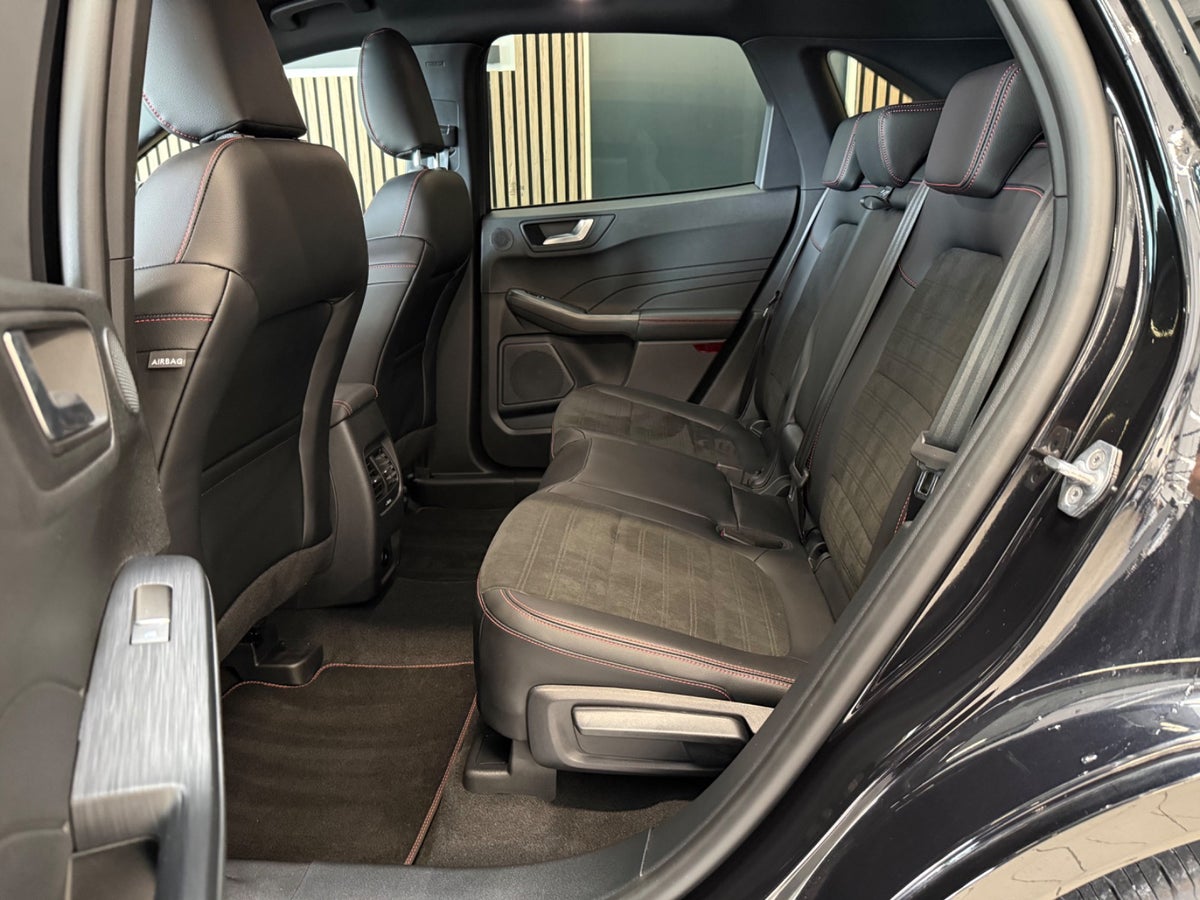 Ford Kuga PHEV ST-Line X CVT