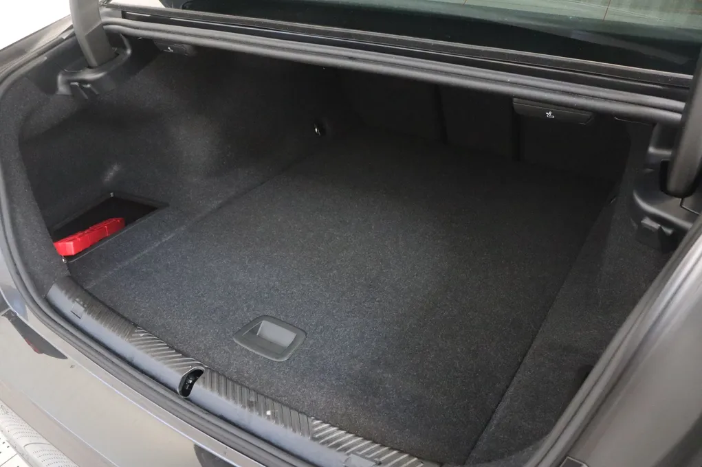 BMW i5 eDrive40 Sport Line