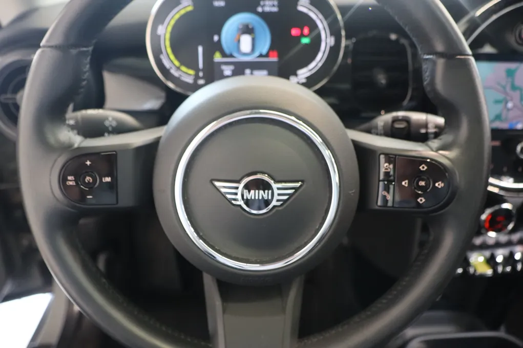 MINI Cooper SE Camden Edition