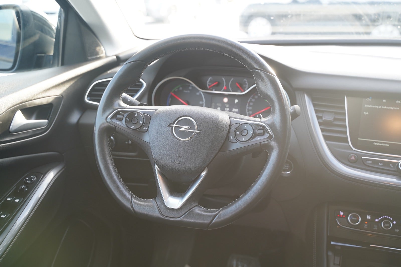 Billede af Opel Grandland X 1,6 Hybrid Ultimate aut.