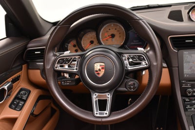 Porsche 911 Turbo S Cabriolet PDK