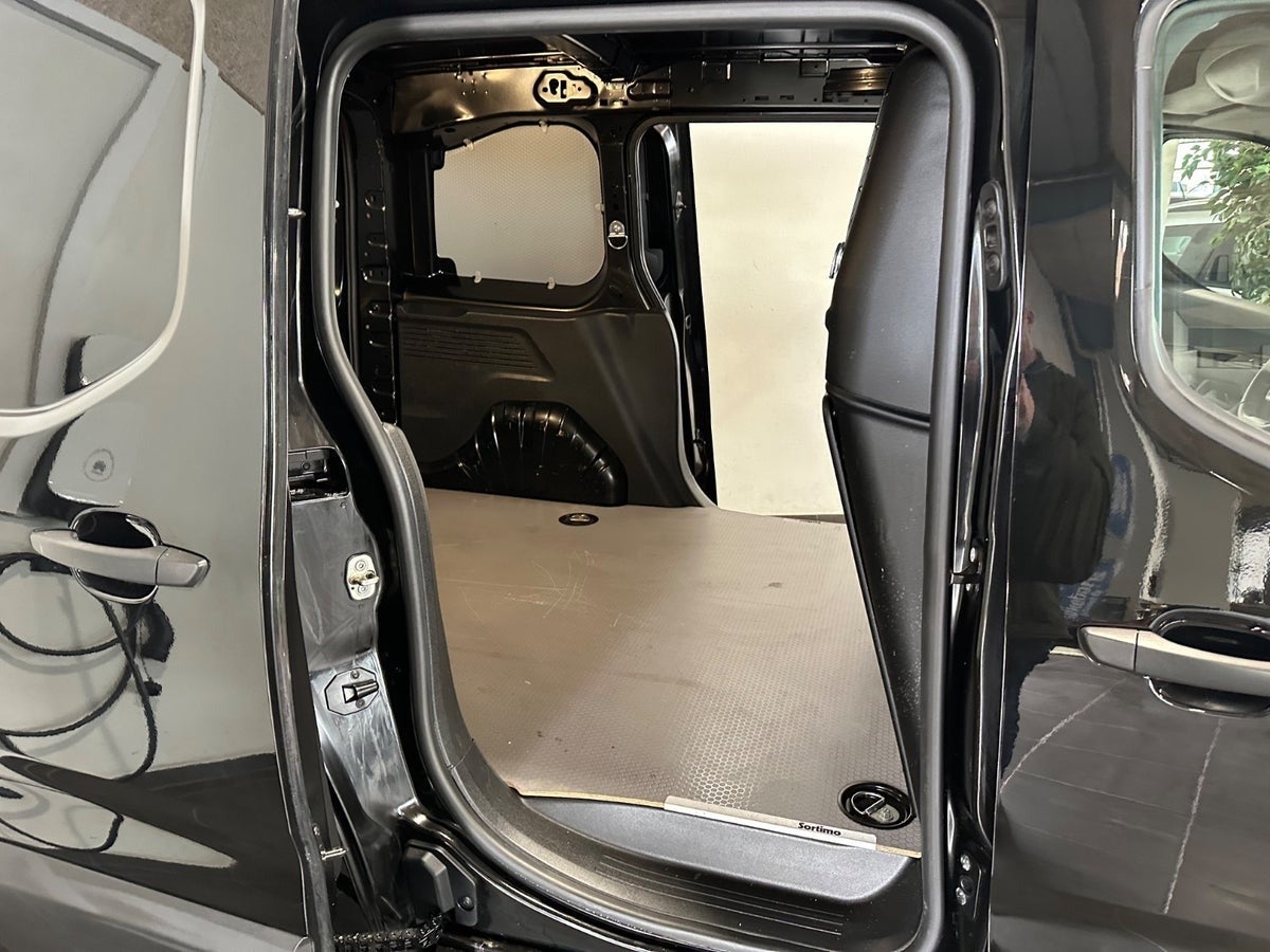 Peugeot Partner BlueHDi 130 L1V1 Plus EAT8 Van