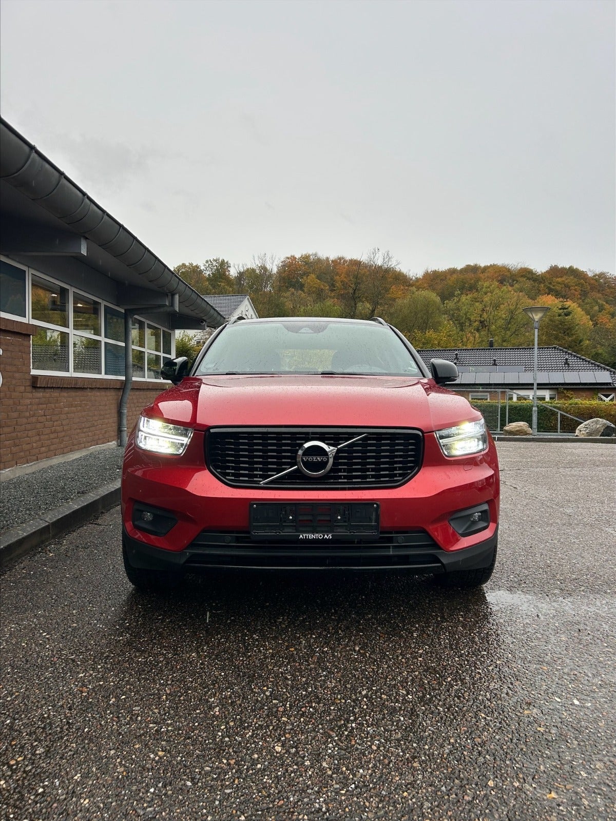 Billede af Volvo XC40 2,0 D4 190 R-Design aut. AWD