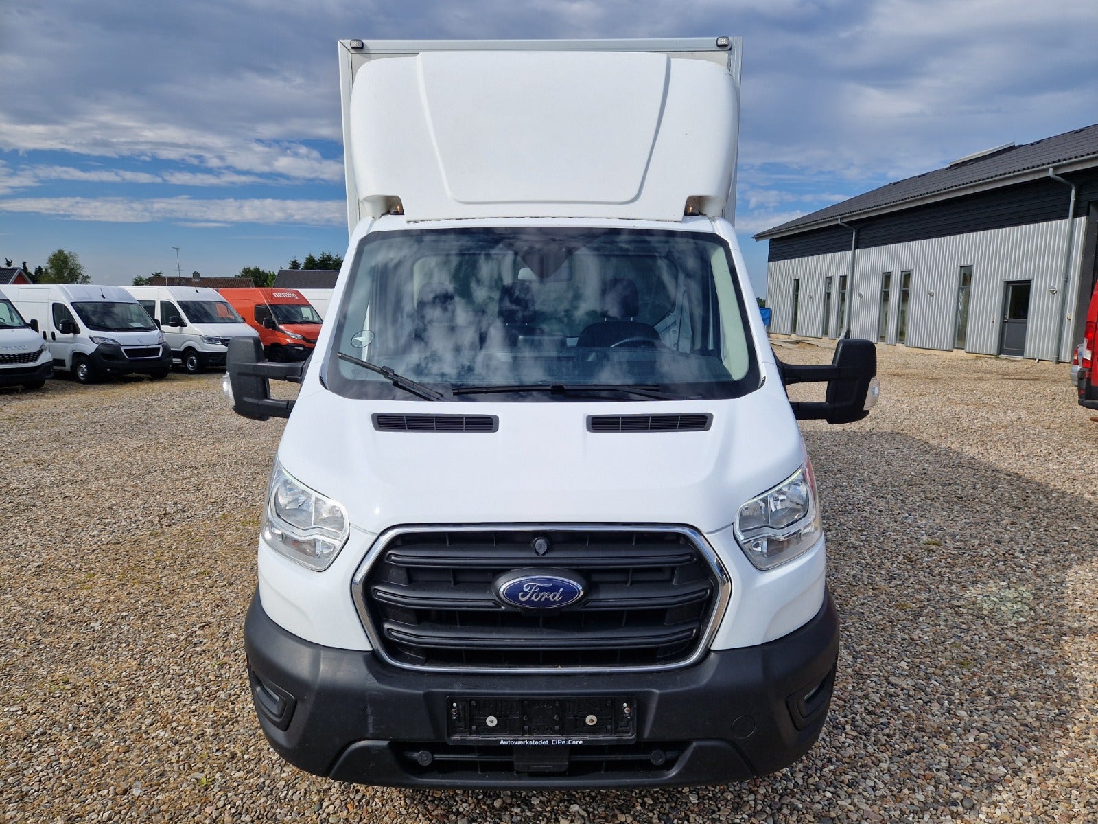 Billede af Ford Transit 350 L4 Chassis 2,0 TDCi 160 Alukasse m/lift FWD