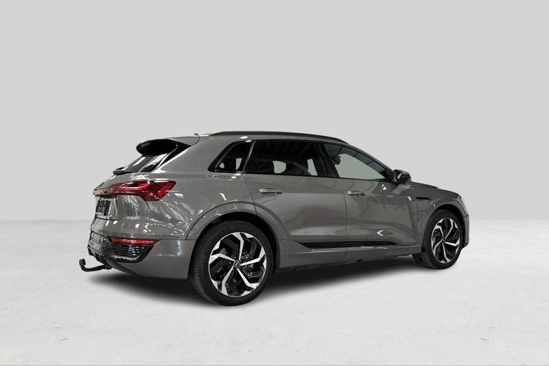 Audi Q8 e-tron 55 S-line quattro