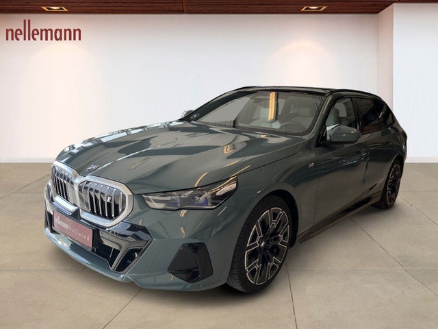BMW i5 eDrive40 Touring Fully Charged