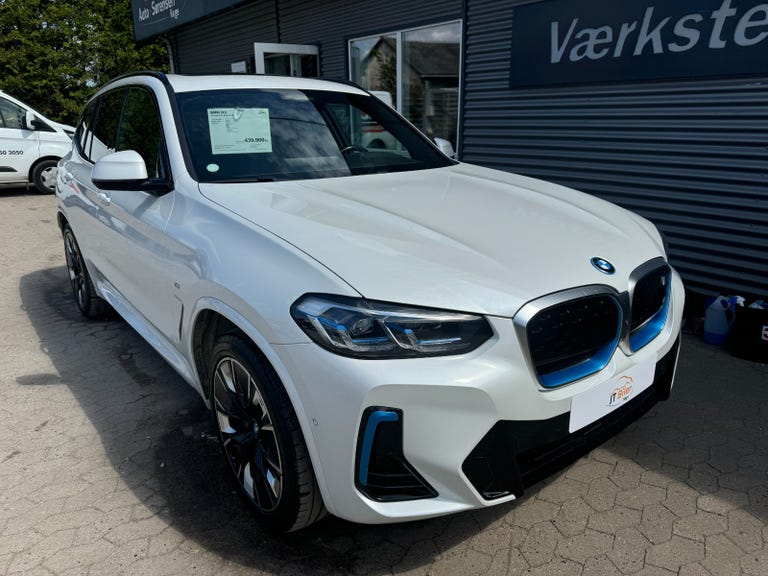 BMW iX3 Charged Plus M-Sport