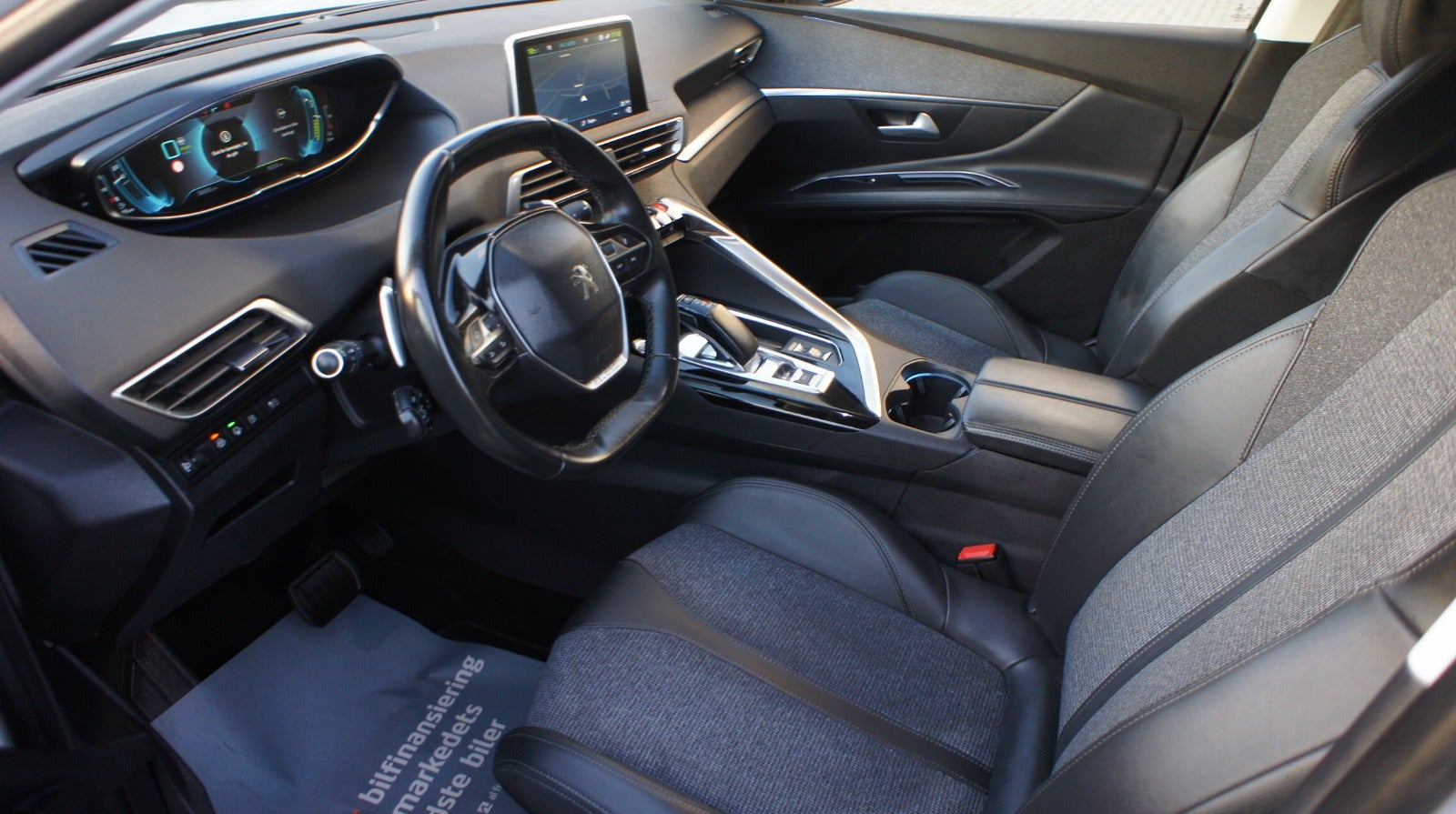 Peugeot 3008 Hybrid Allure LTD EAT8